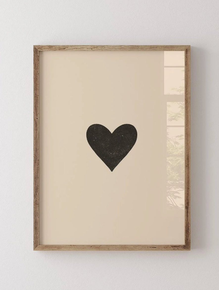 Minimalist Heart Beige and Black