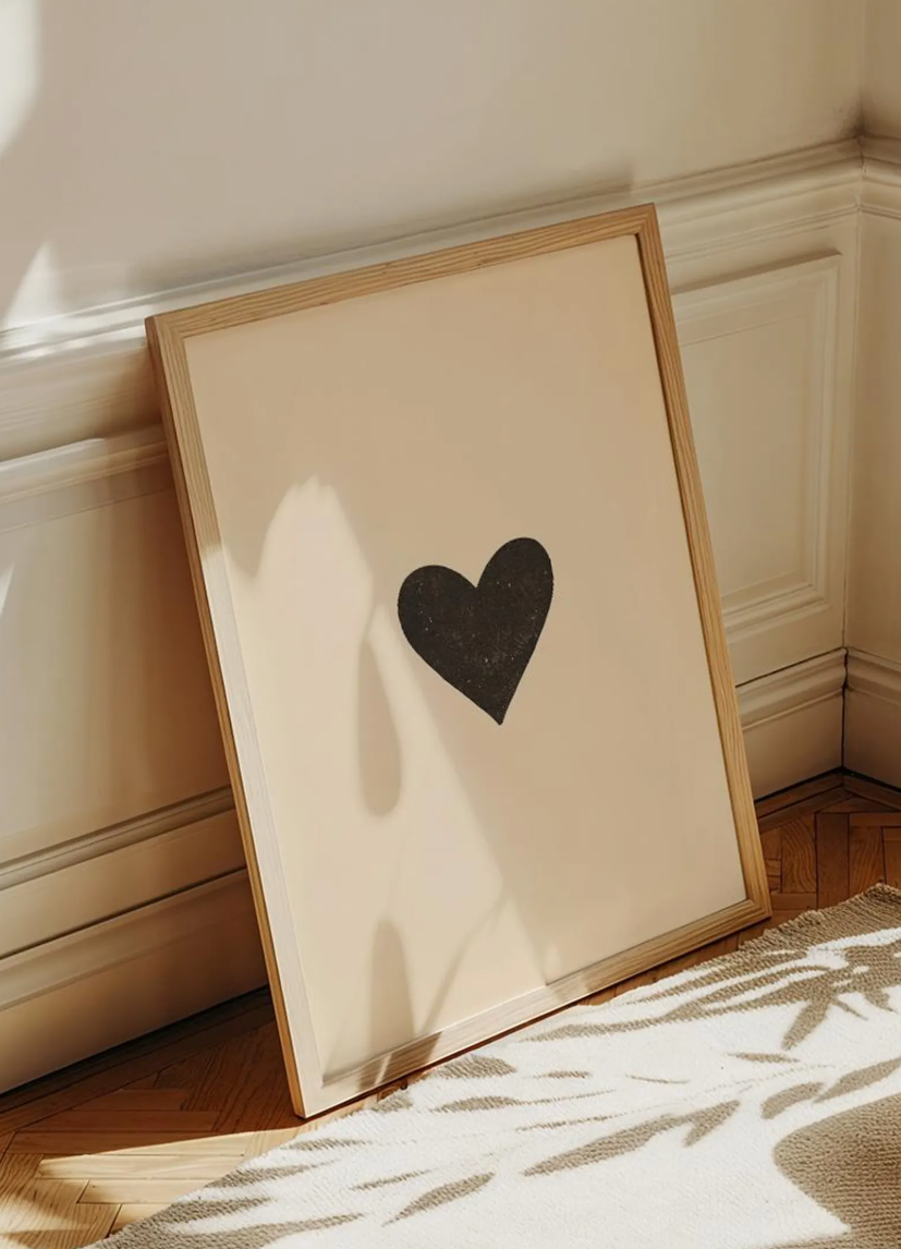 Minimalist Heart Beige and Black